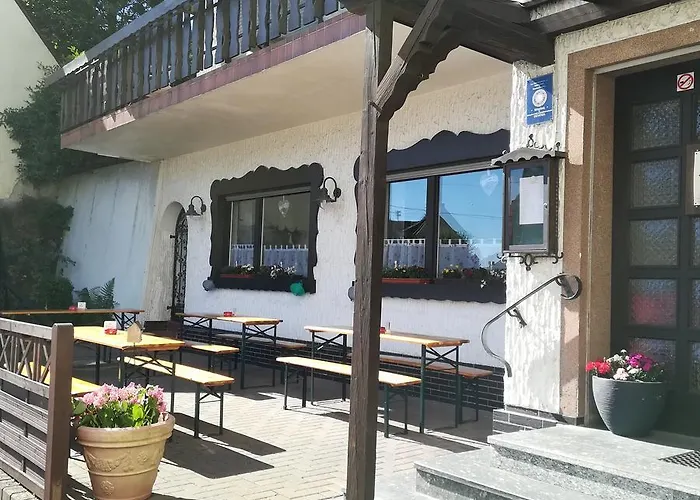 Zum Anker מלון 2*