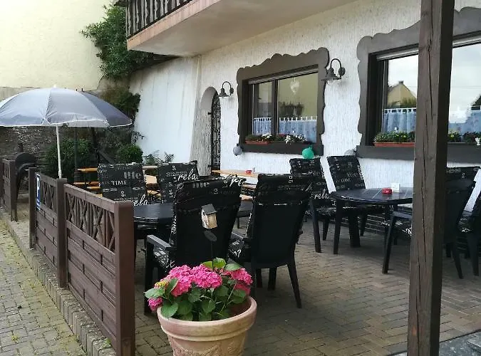 Zum Anker מלון Langenfeld (Eifel)