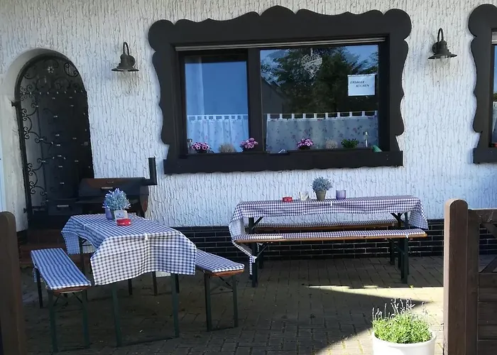 מלון Zum Anker 2*